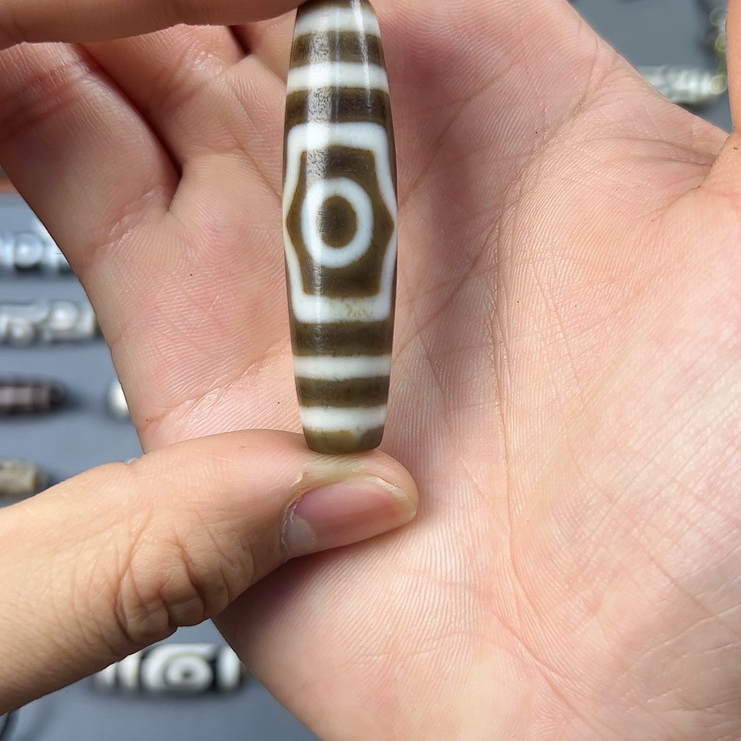 玛瑙/玉髓颈饰合金