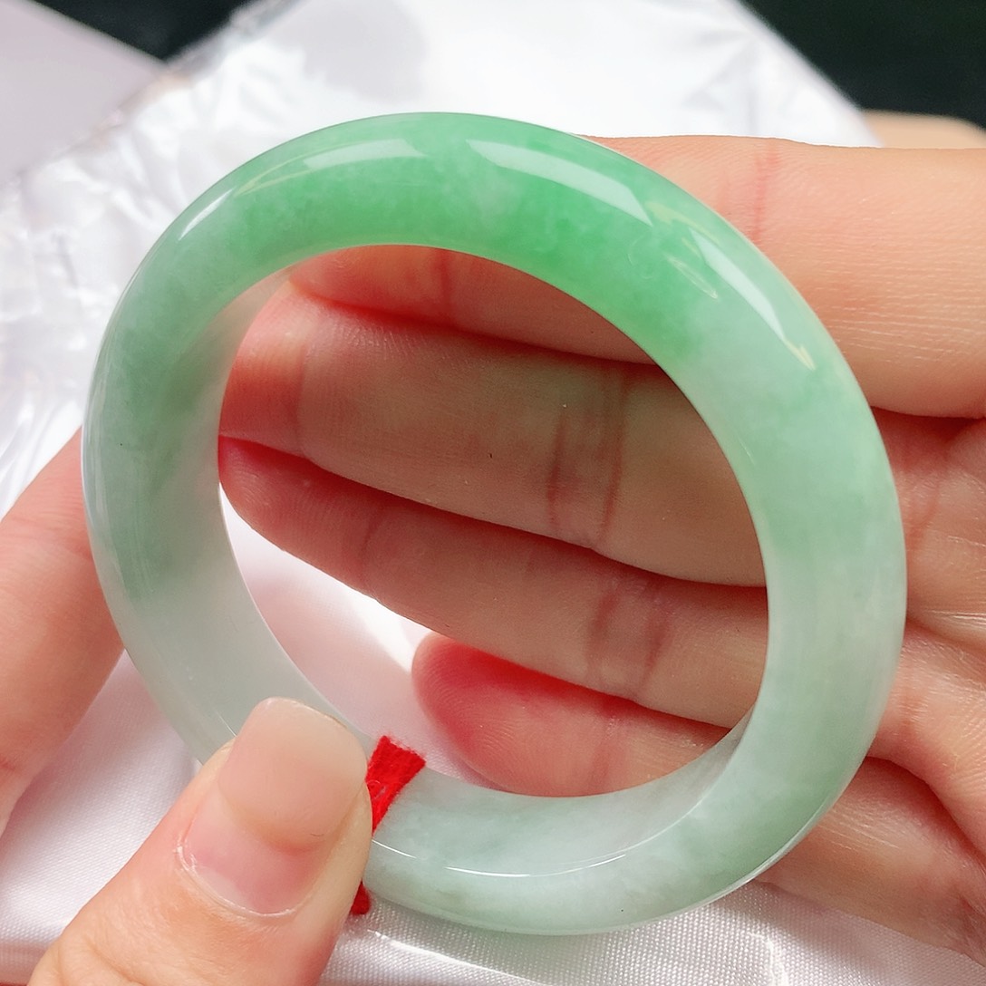 翡翠手镯未镶嵌51圈2525