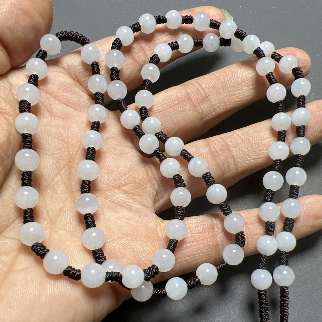 天然和田玉白圆珠链 卡6左右 加长70左右圈围