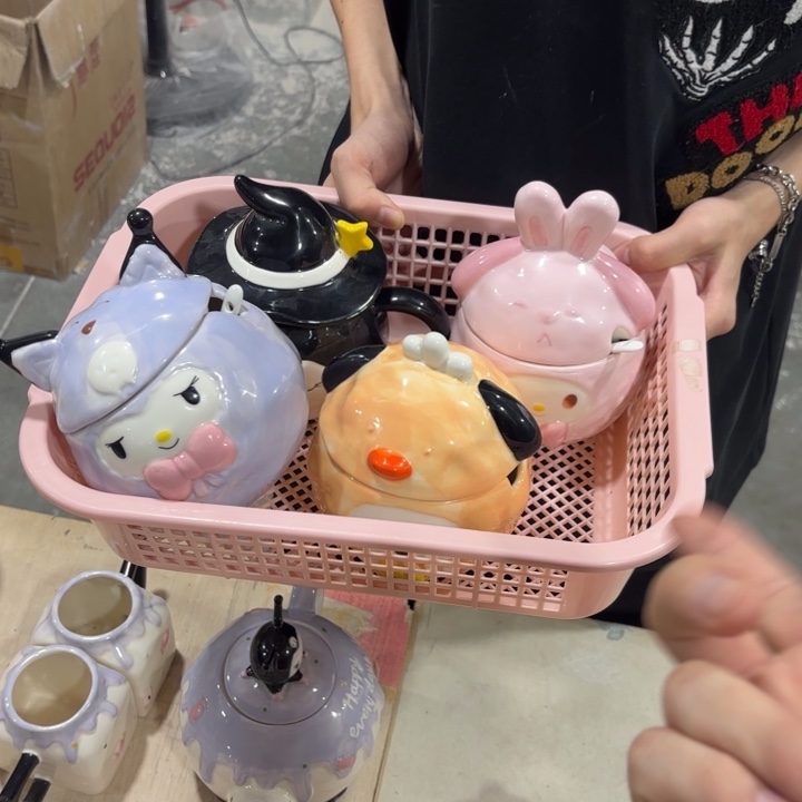 摆件我在外面吃饭了哈哈哈