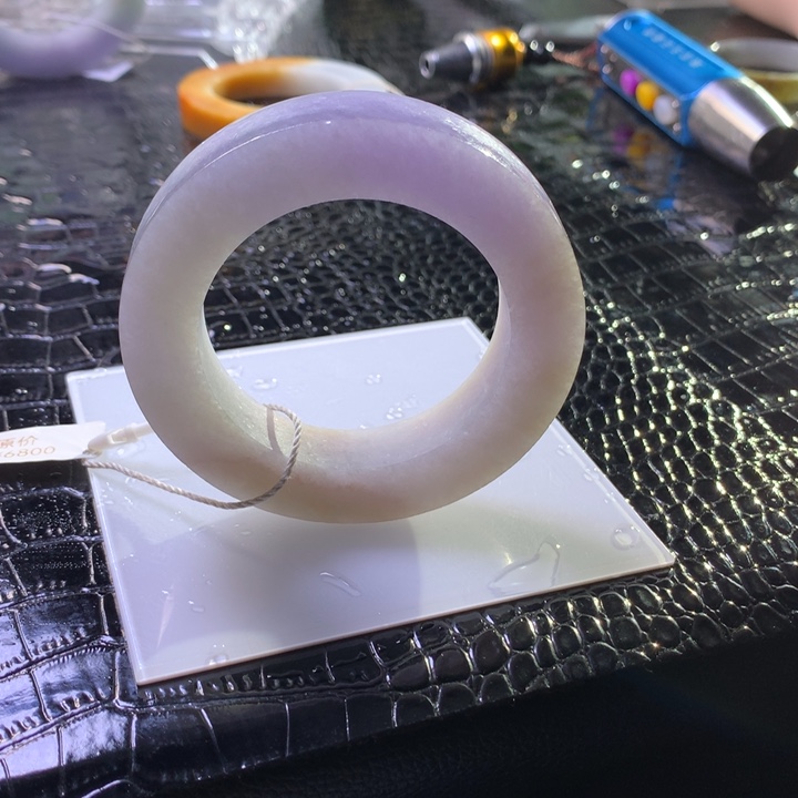 定制翡翠未镶嵌手镯