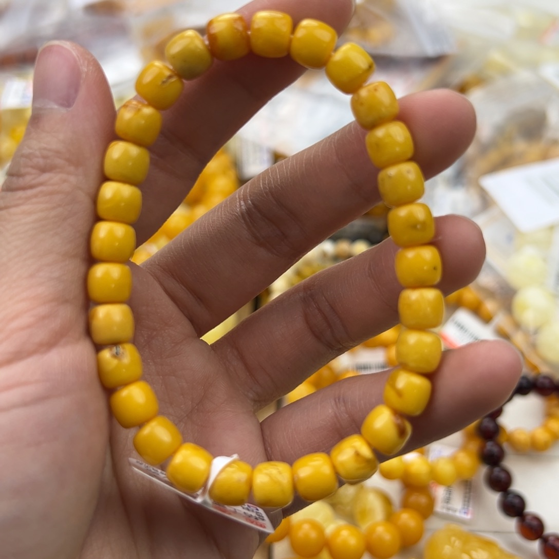 琥珀珠宝奇石未镶嵌