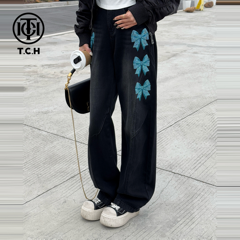 TCH私服烫钻工艺蝴蝶结洋气系列弯刀牛仔裤女T75D20E5039私服tch