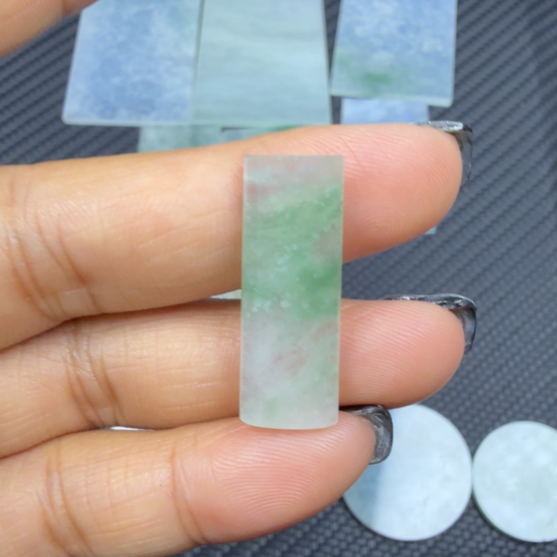 翡翠颈饰未镶嵌天然缅甸a货翡翠