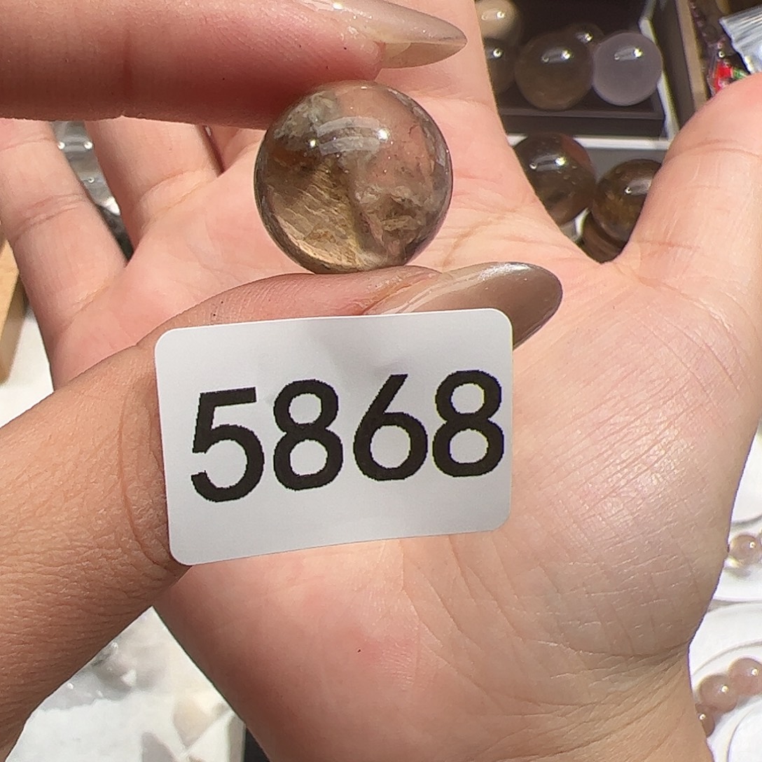 未镶嵌水晶大型摆件（非配饰）