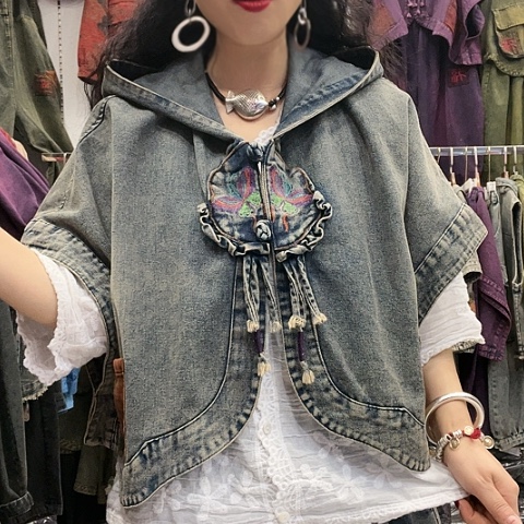 刺绣招财猫牛仔斗篷兰色