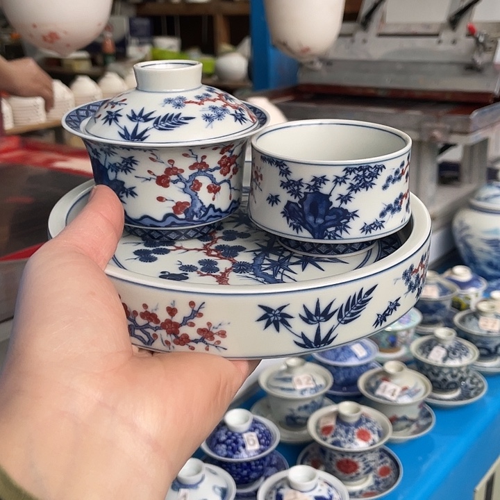 疏***斜青花釉下彩盖碗杯子壶承