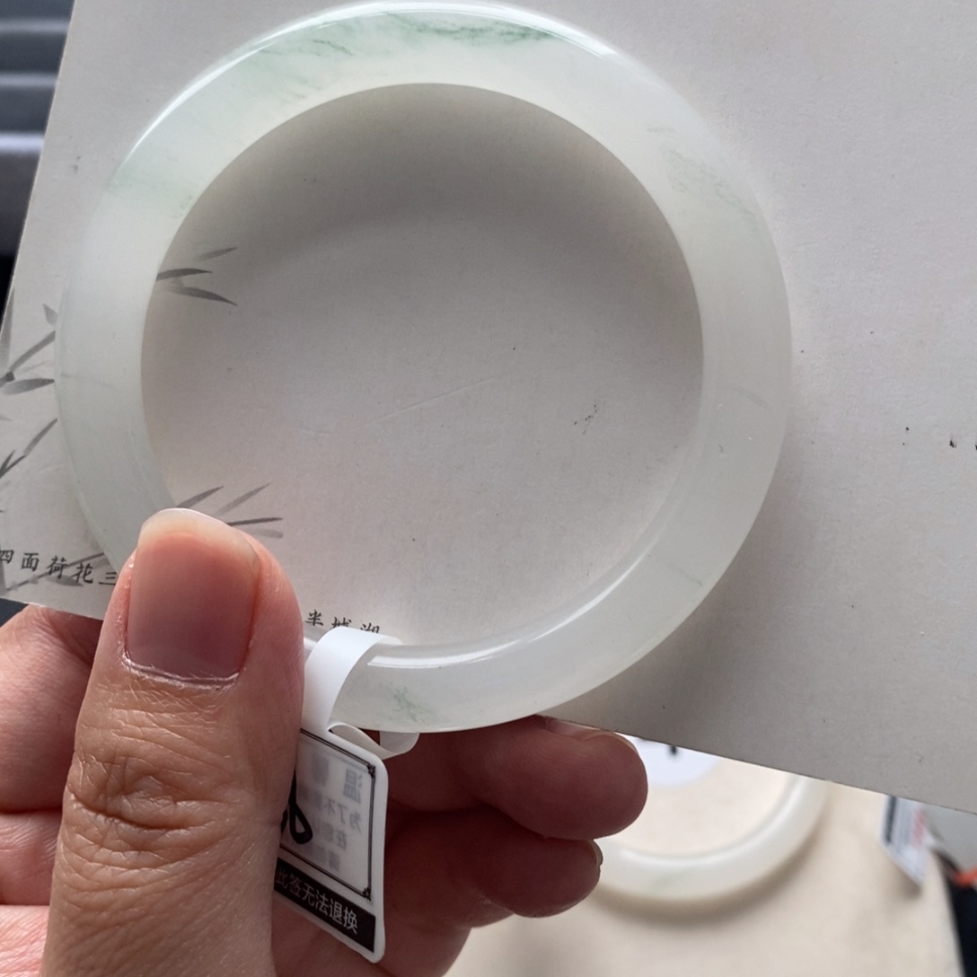 石英质玉手镯未镶嵌糖*