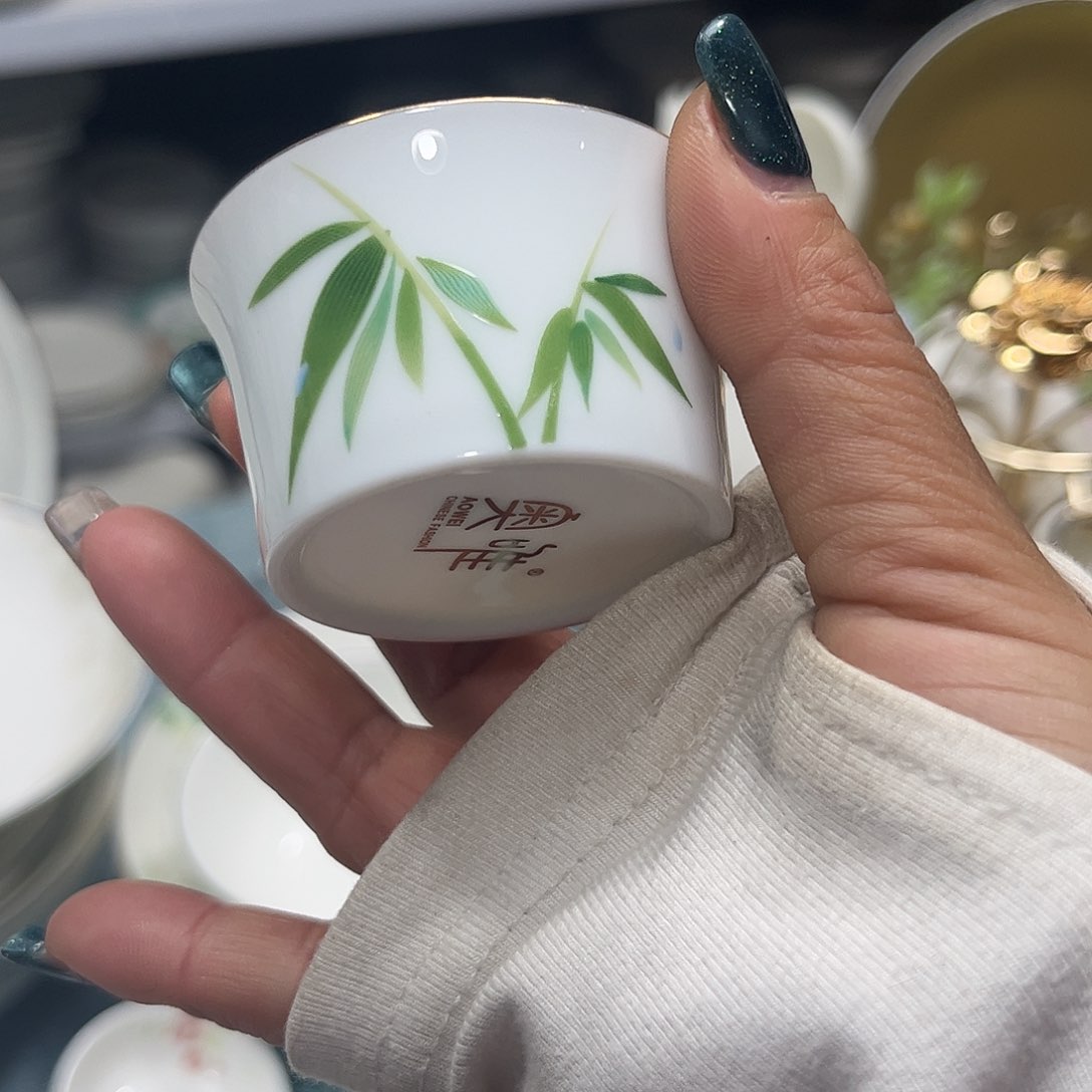 瓷片茶杯一个微瑕