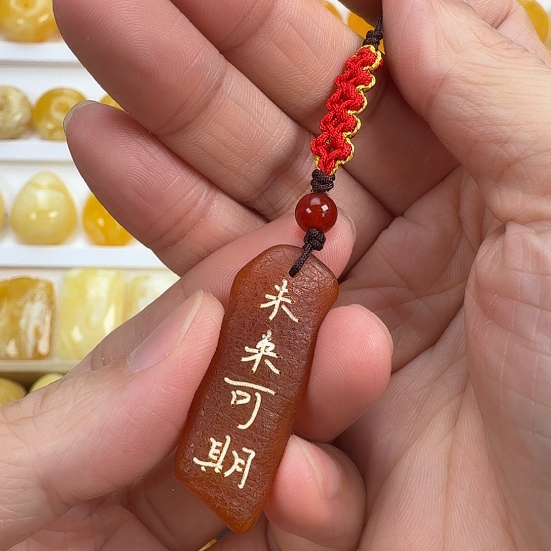 蜜蜡未镶嵌颈饰蜜蜡