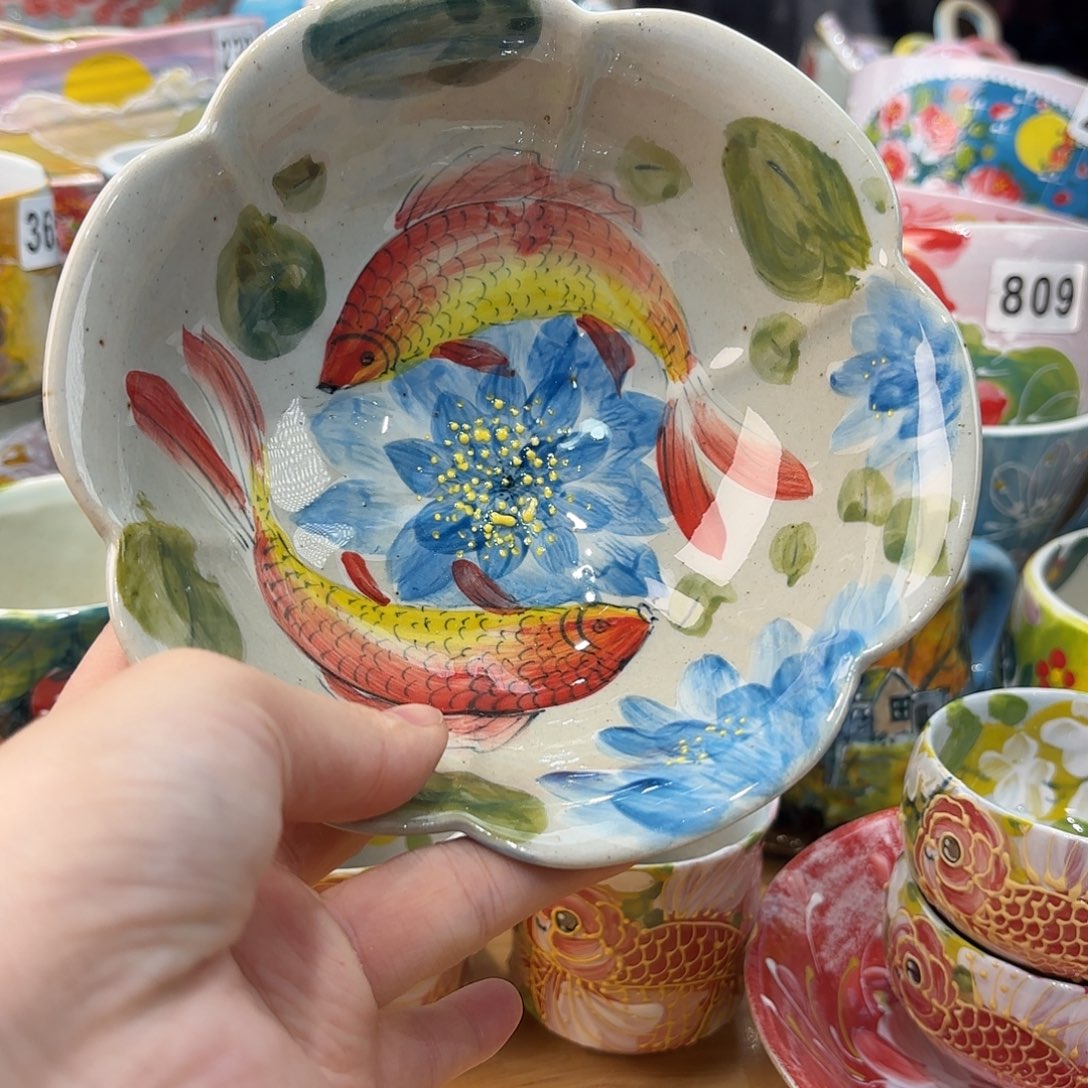 瓷片兔兔盖茨。兔兔好