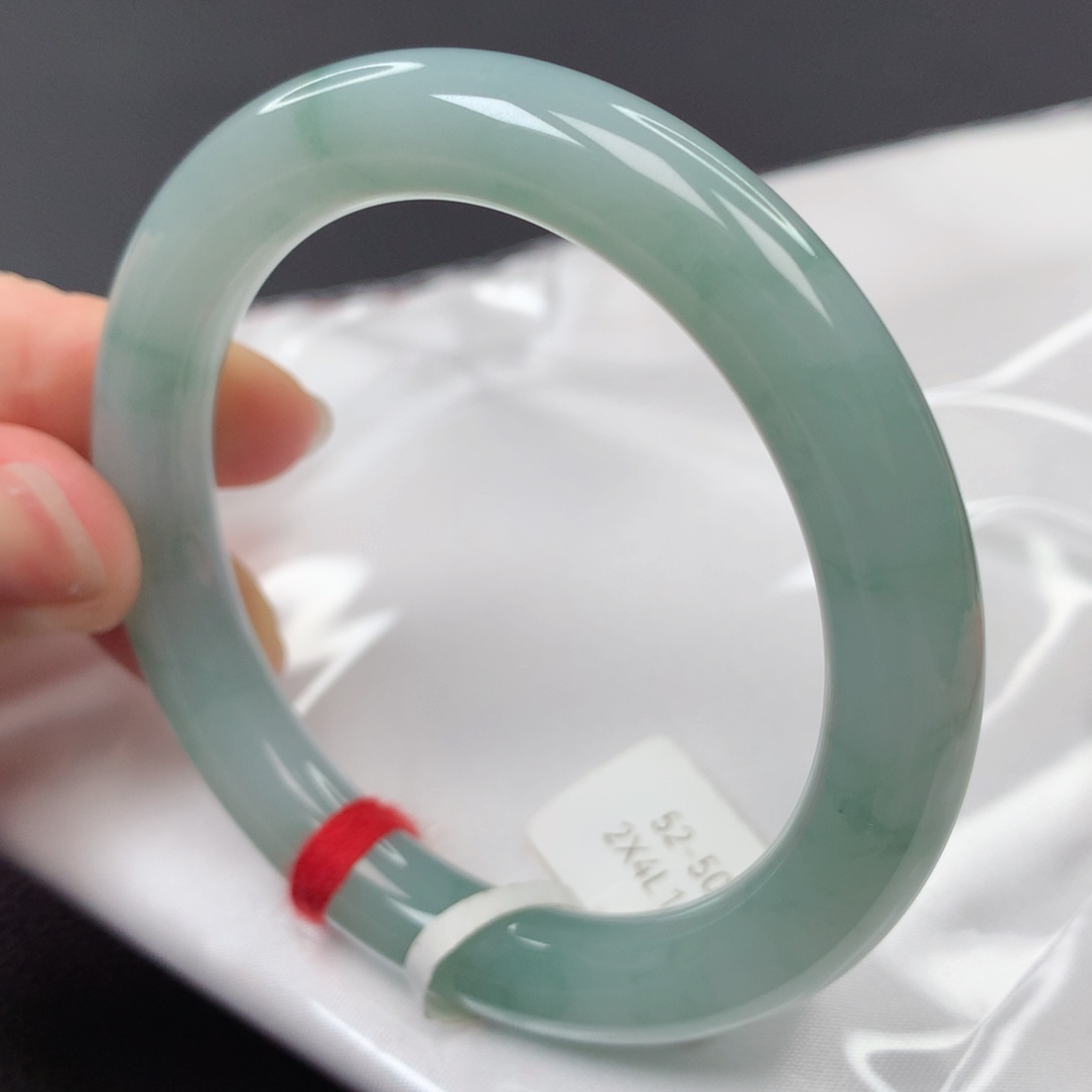 【闪购商品】翡翠手镯未镶嵌68号圆条xs52