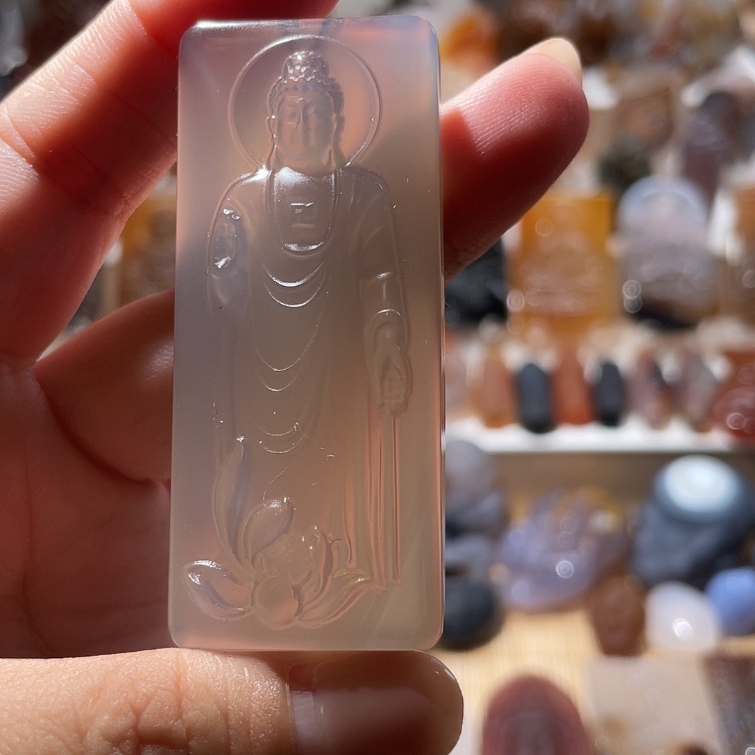 玛瑙/玉髓颈饰未镶嵌奔***牛