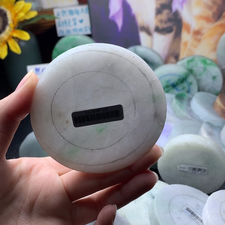 定制翡翠未镶嵌手镯