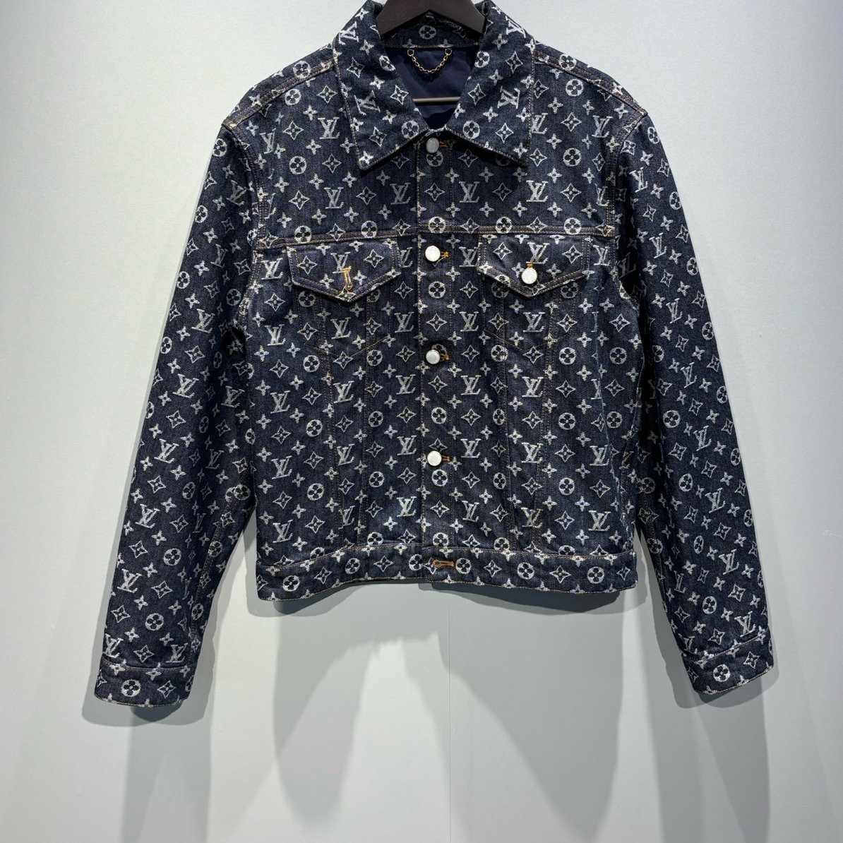 未使用 LouisVuitton/路易威登 满印珍珠扣牛仔外套/46码/0403