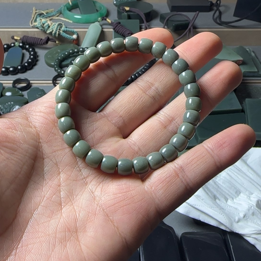 和田玉（青玉）手串未镶嵌吉*尼