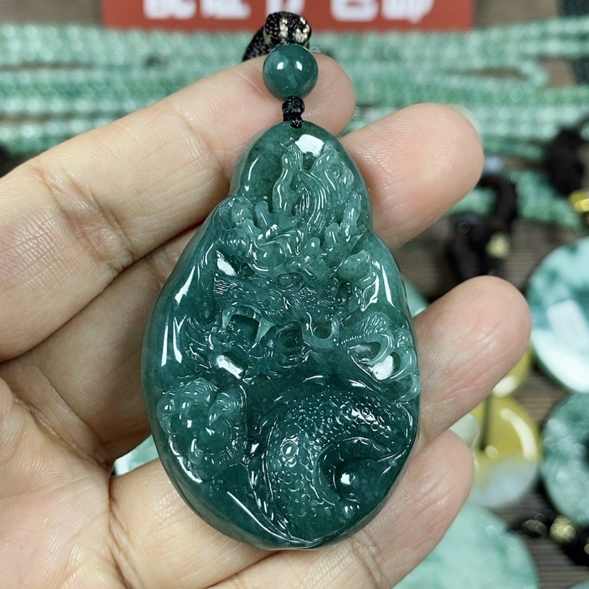 【闪购商品】翡翠颈饰未镶嵌玉吊坠翡翠玉随性龙牌