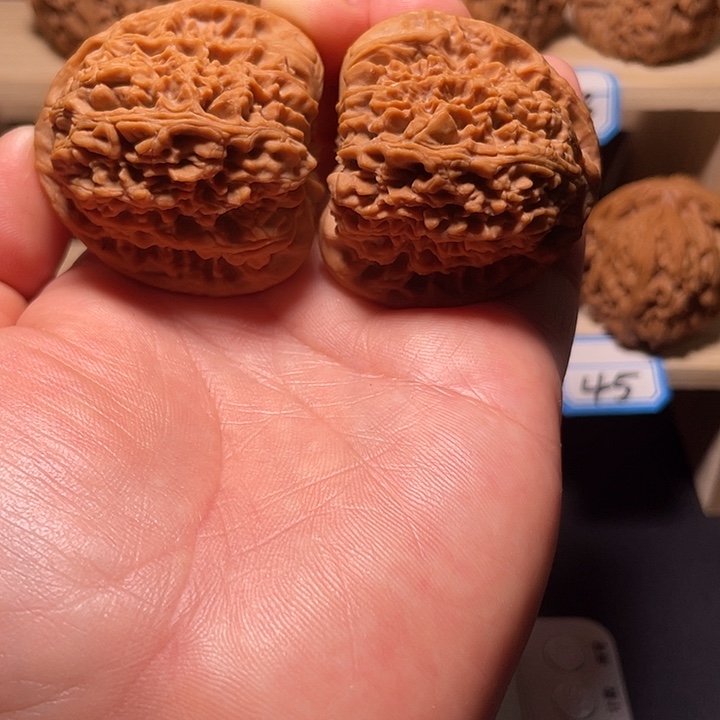 依***然文玩核桃吊坠南疆石44尺寸