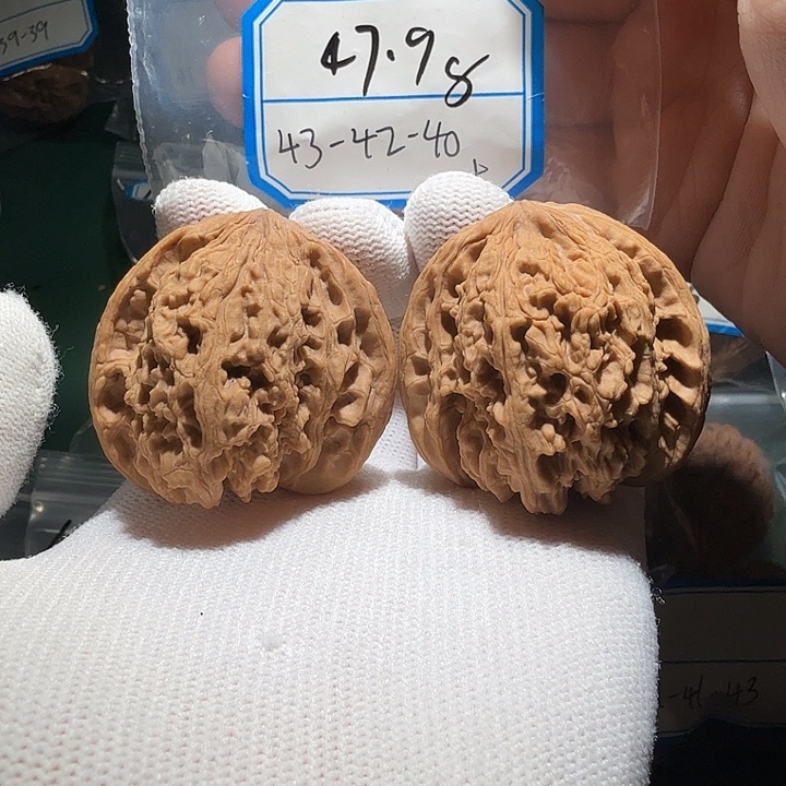 文玩核桃吊坠南疆48