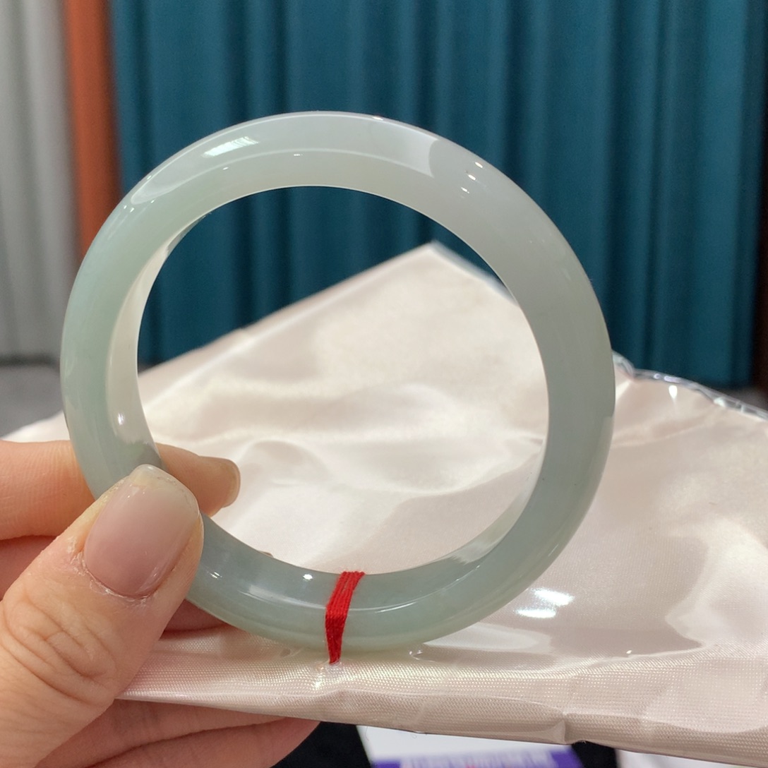 未镶嵌手镯翡翠完美者慎拍 圈口58.2