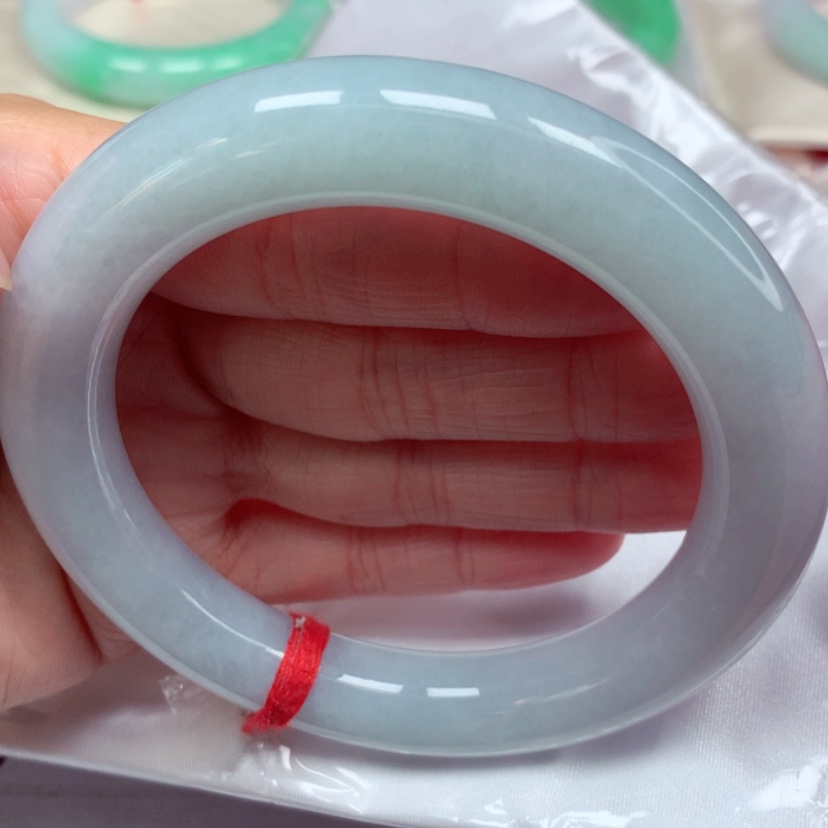 【闪购商品】翡翠手镯（圆镯）未镶嵌明*