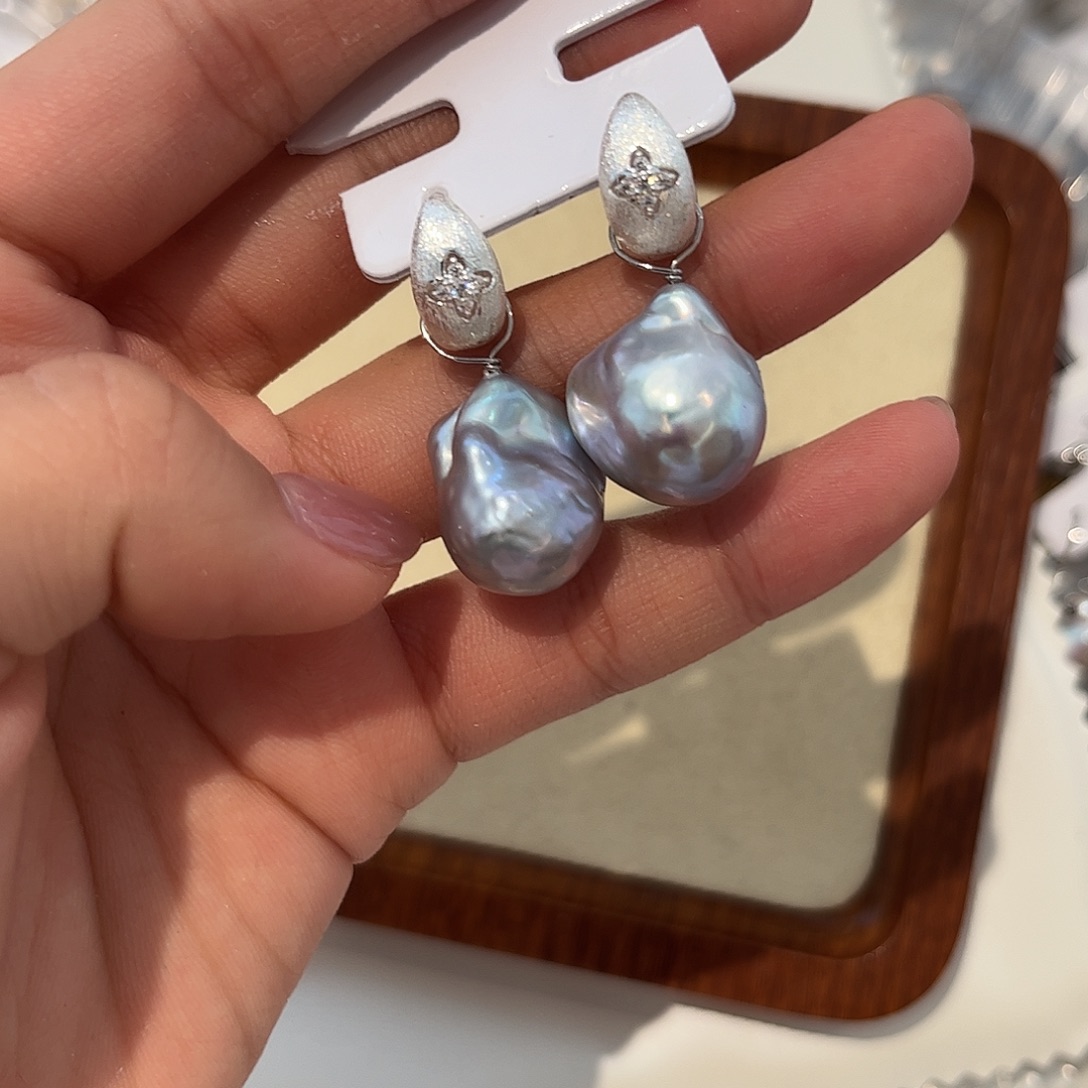 合金淡水珍珠耳饰