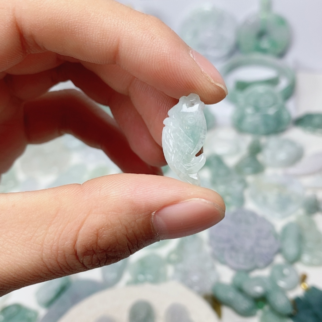 翡翠未镶嵌吊坠(不含链)翡翠