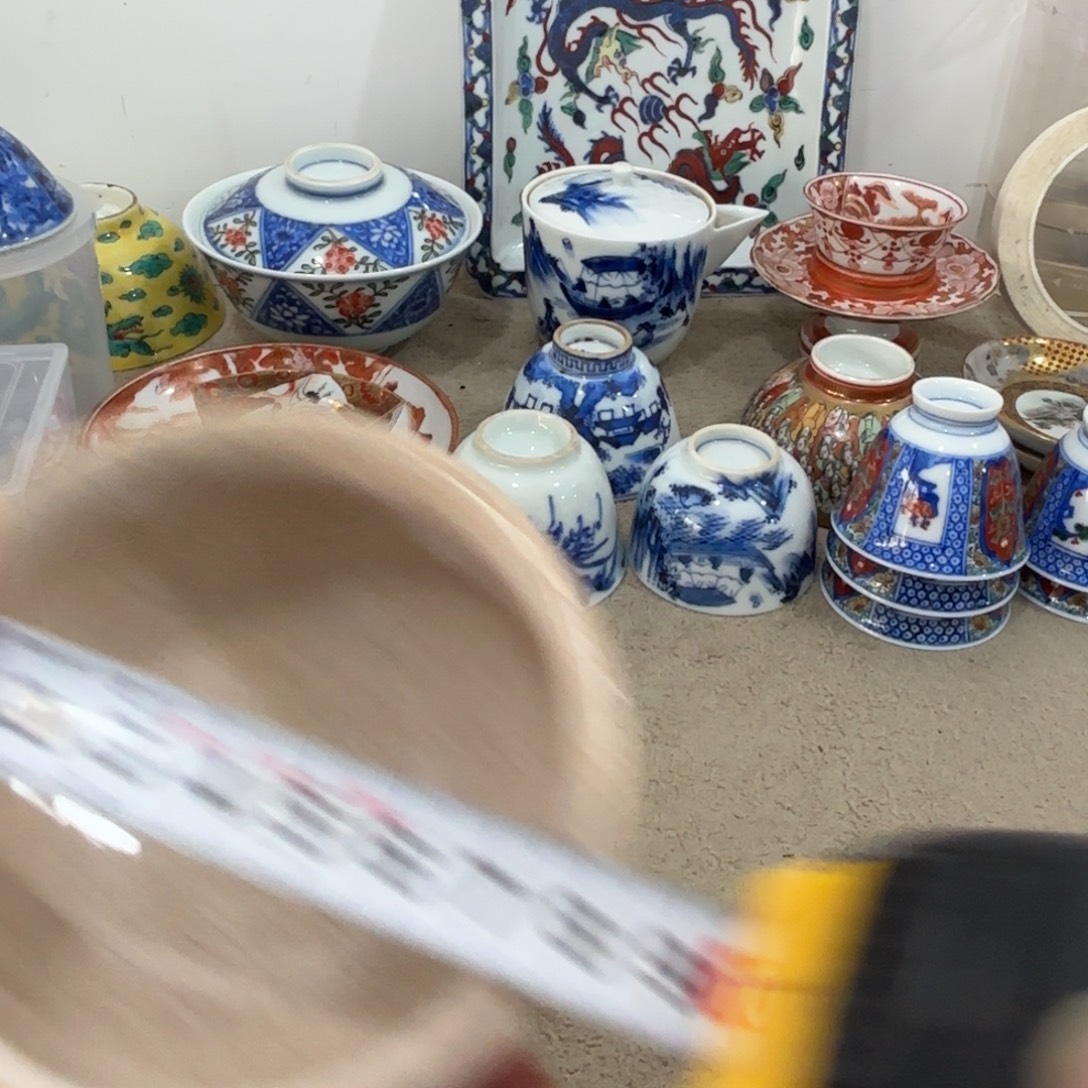 瓷片非常好看漂亮的物品 