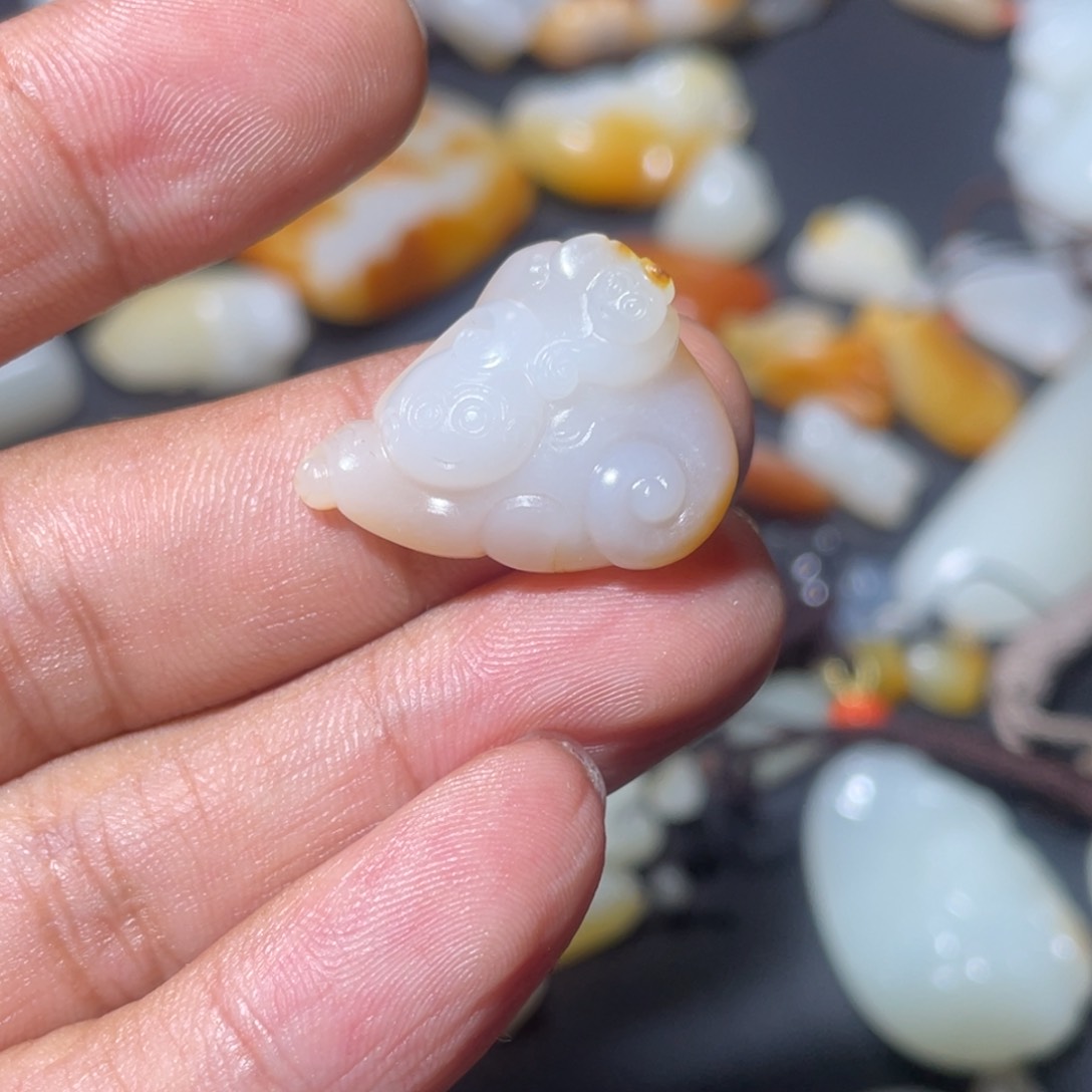 行***忆和田玉未镶嵌吊坠(不含链)