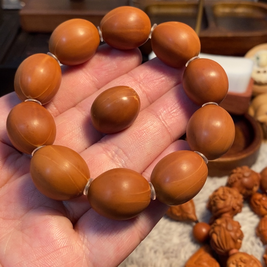 邢***橄榄核手串1.7老树铁核10+1纯手工打磨枣珠