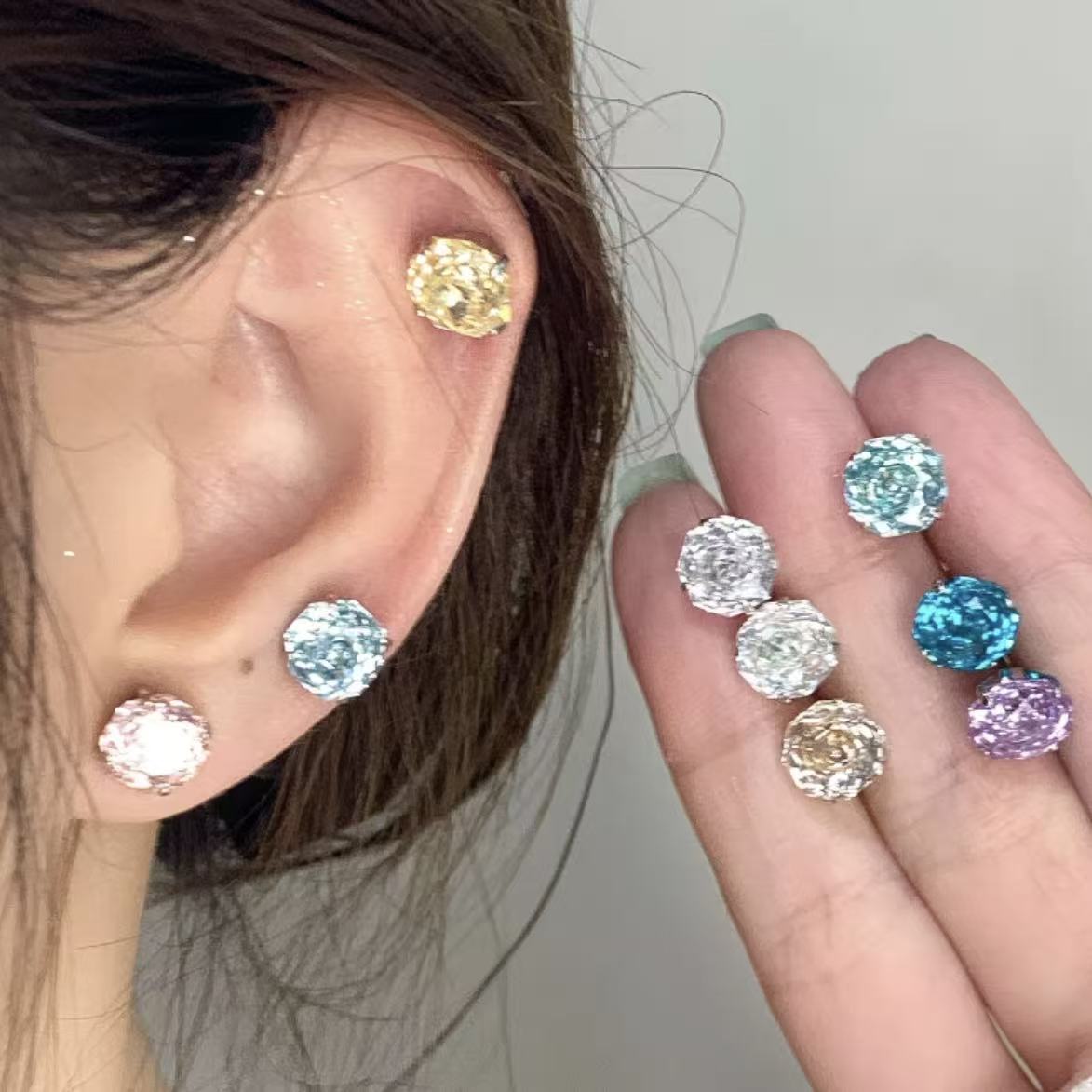 钛钢耳饰 8mm 轻奢风少女风轻奢欧美耳钉简约女气质华子耳骨钉