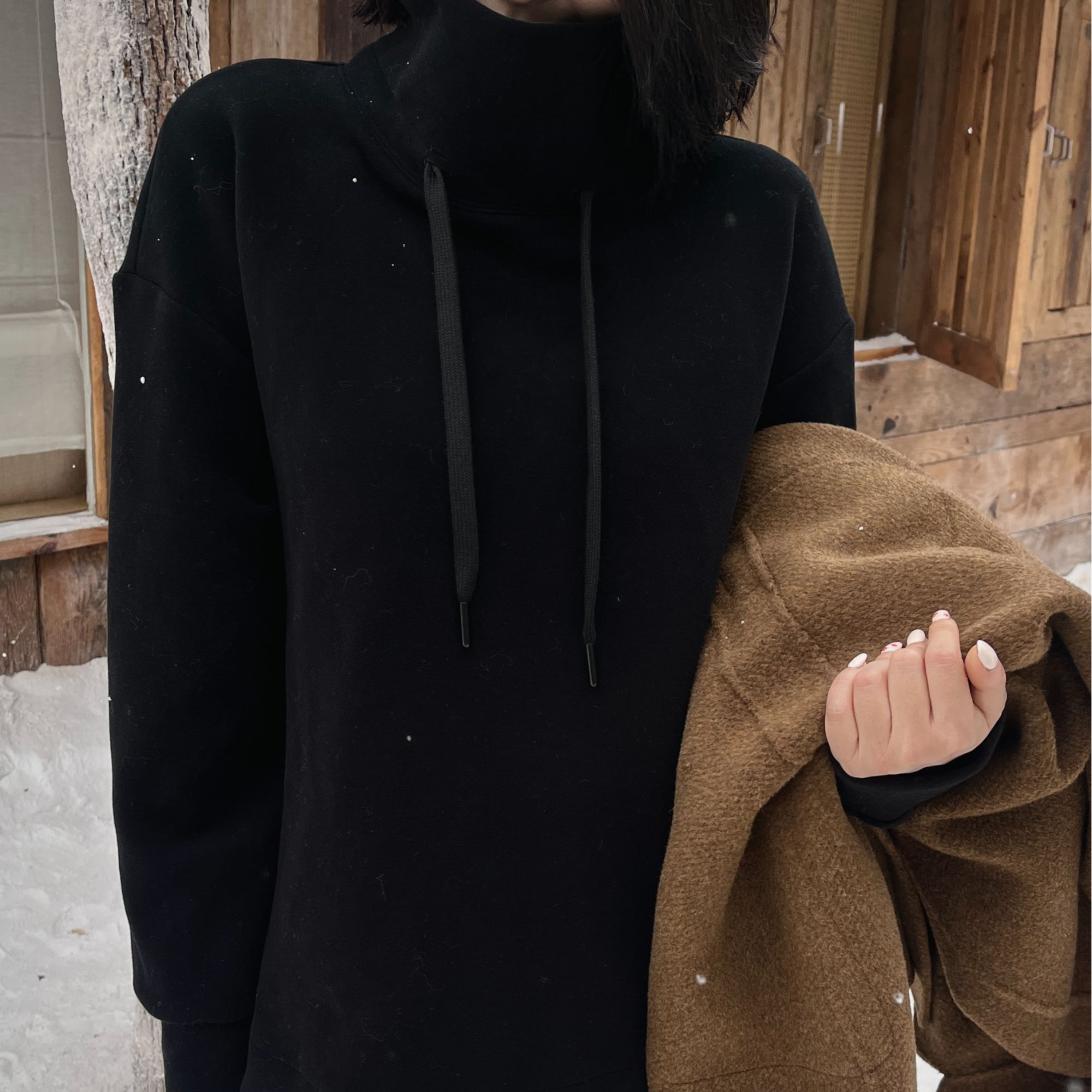 ChaxRmto斯斯2025秋冬挺阔微开叉加厚中长款高领抽绳卫衣TX1163