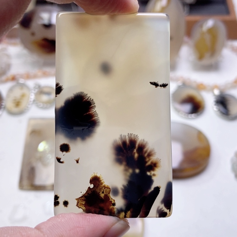 【闪购商品】玛瑙/玉髓颈饰未镶嵌