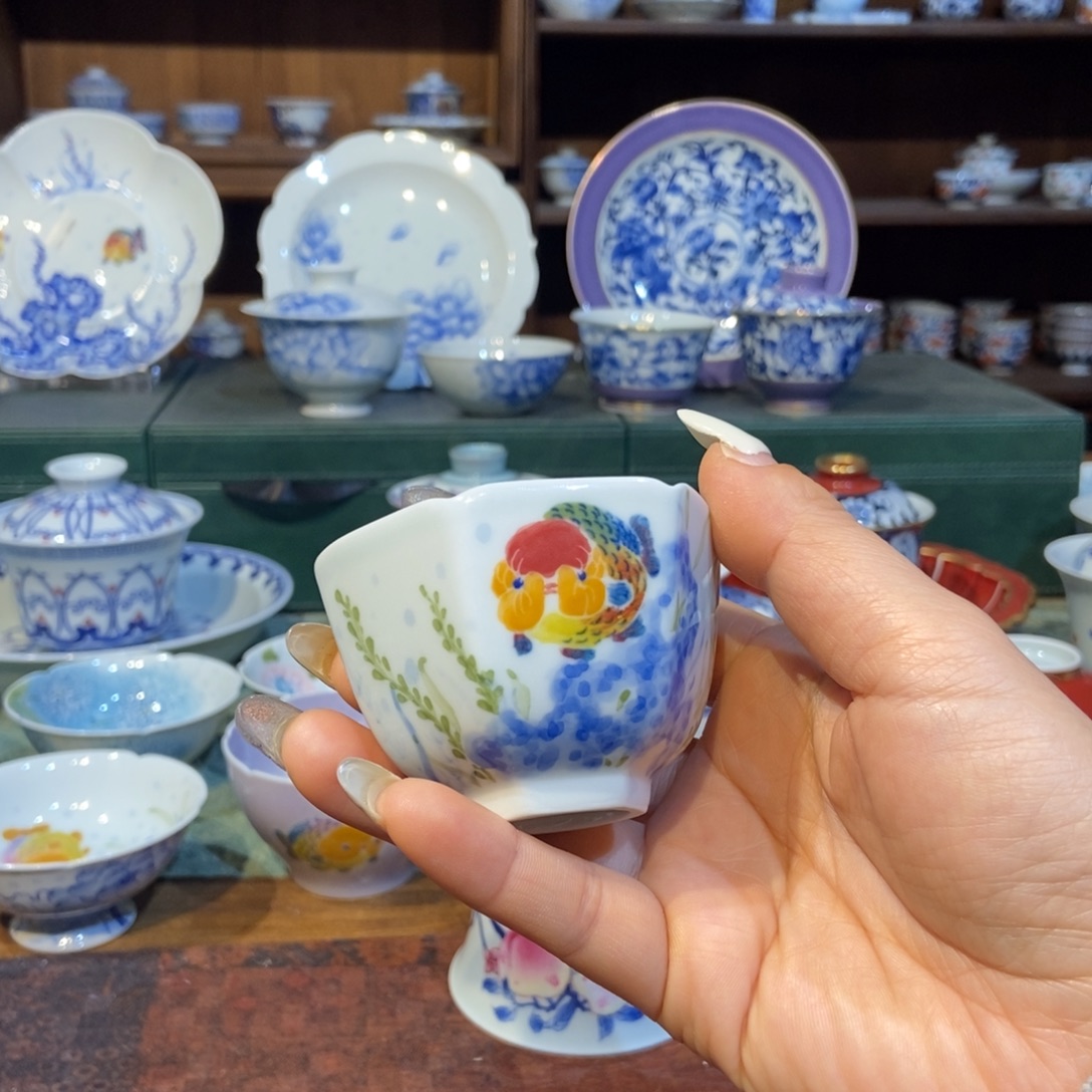 w雪山春晓兰寿鱼六方杯