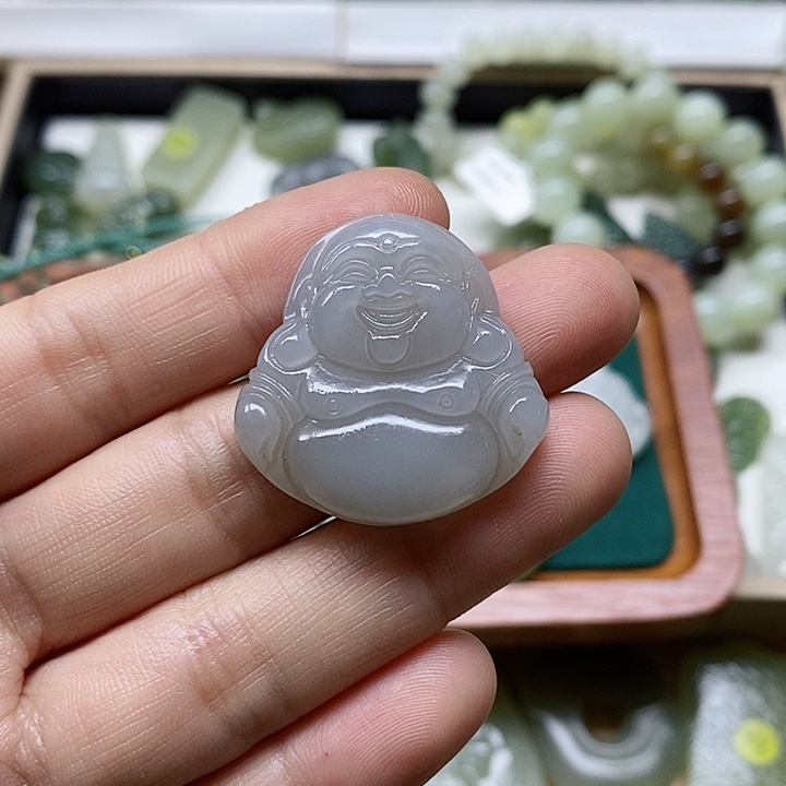 和田玉颈饰未镶嵌知**乐