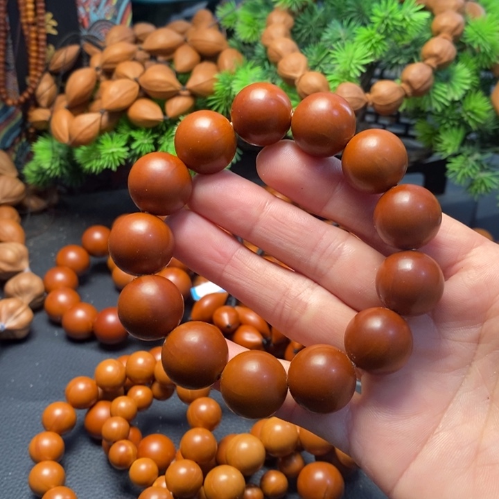 橄榄核手串1.75微瑕光珠