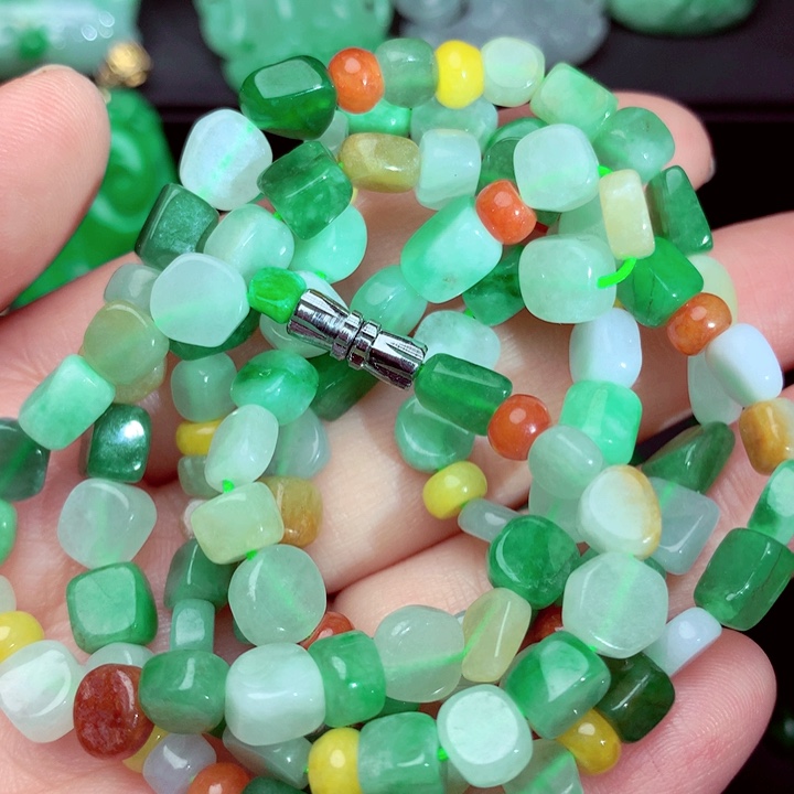 翡翠未镶嵌毛衣链