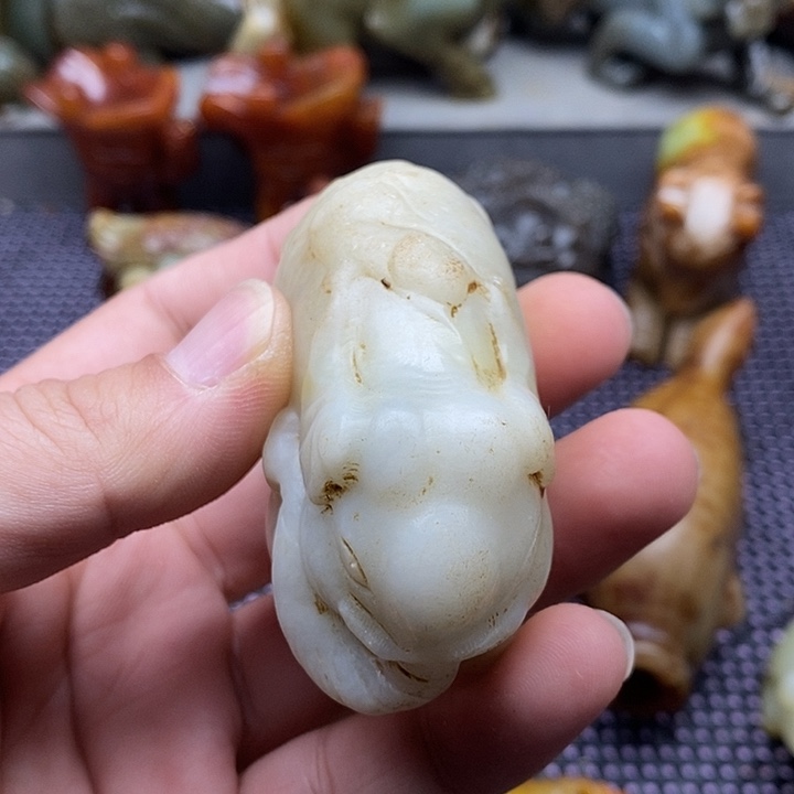 未镶嵌蛇纹石玉颈饰