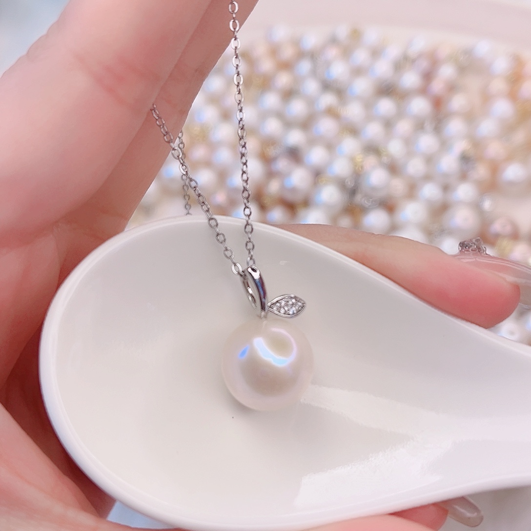 淡水珍珠吊坠(赠链)未镶嵌