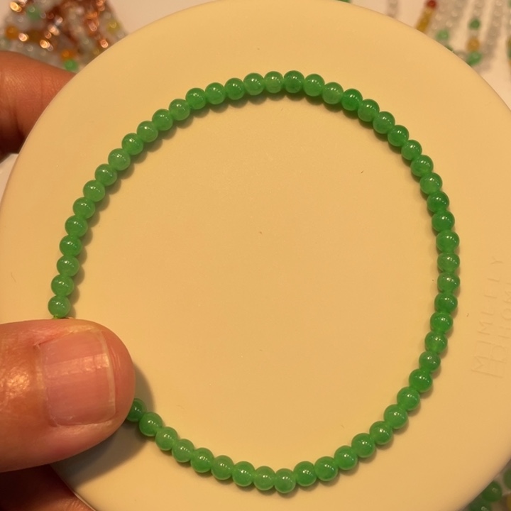 翡翠未镶嵌颈饰手串