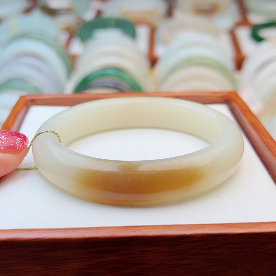 和田玉未镶嵌手镯50.9