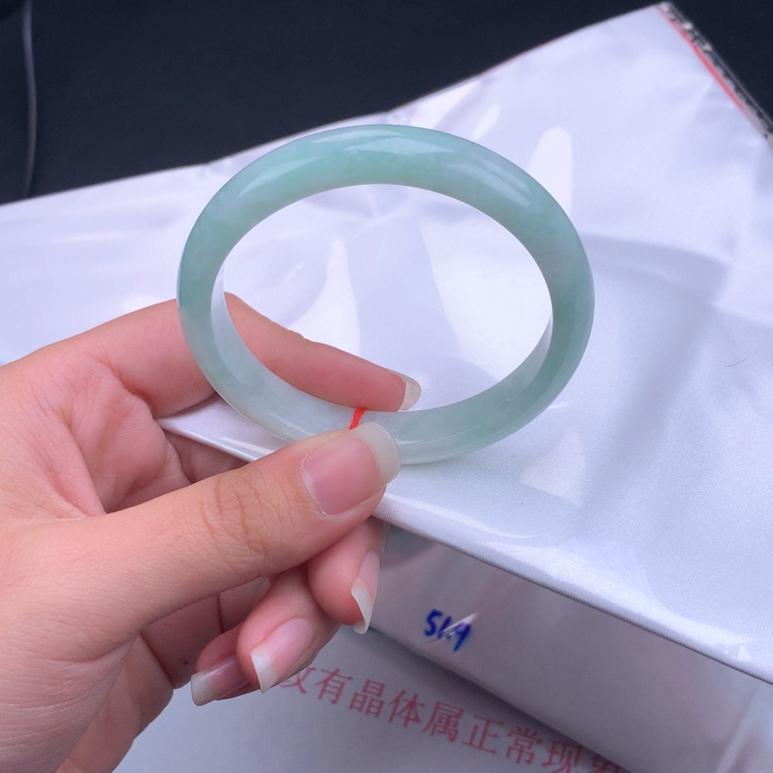 翡翠手镯（贵妃镯）未镶嵌