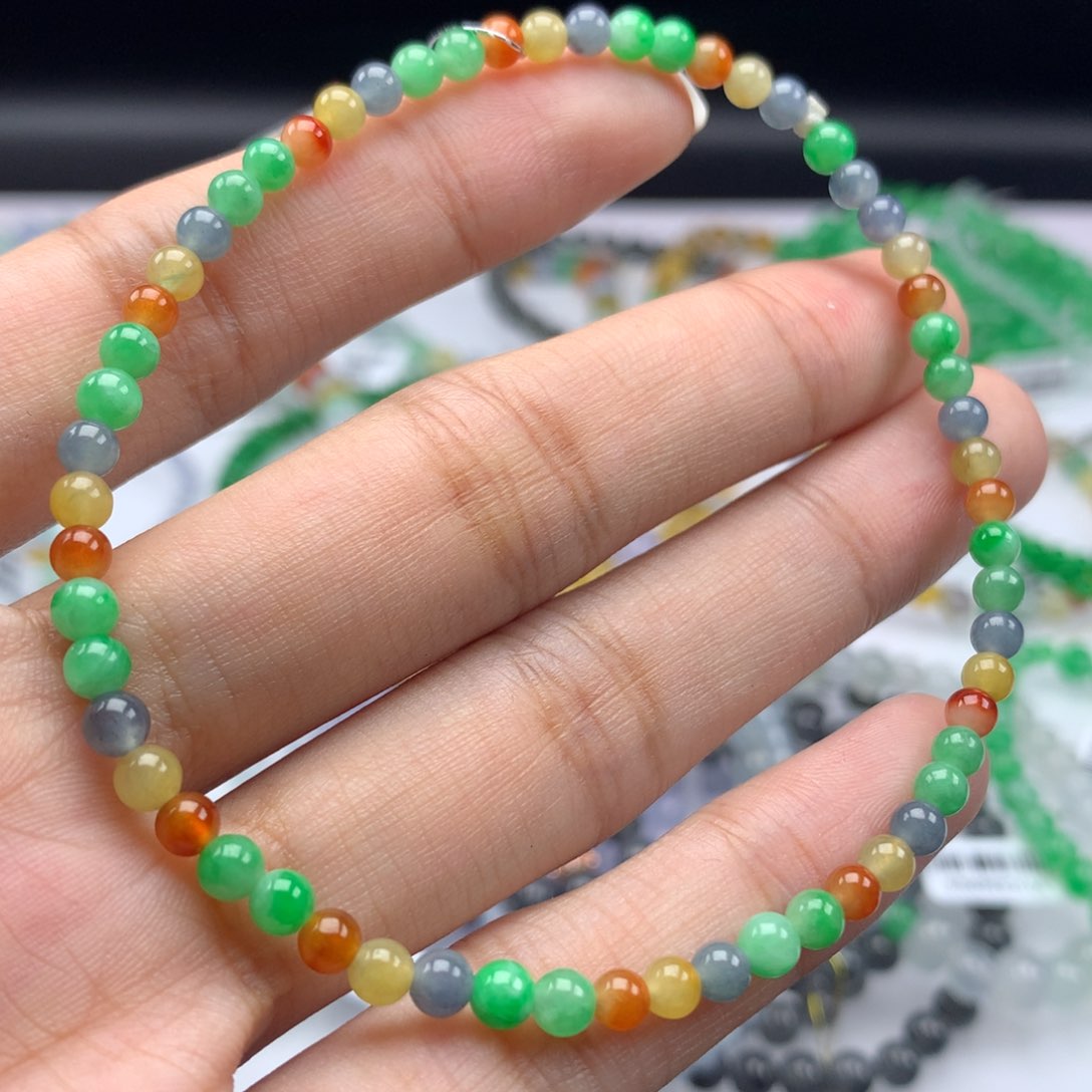 翡翠手链未镶嵌卡