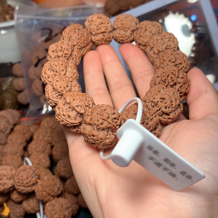 嘎***~金刚菩提手串24尺寸梅花