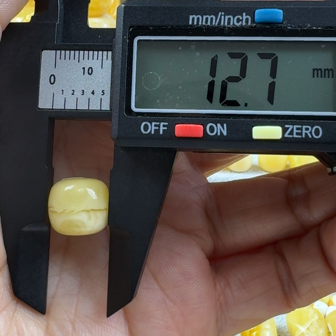 阿***店蜜蜡未镶嵌裸石27