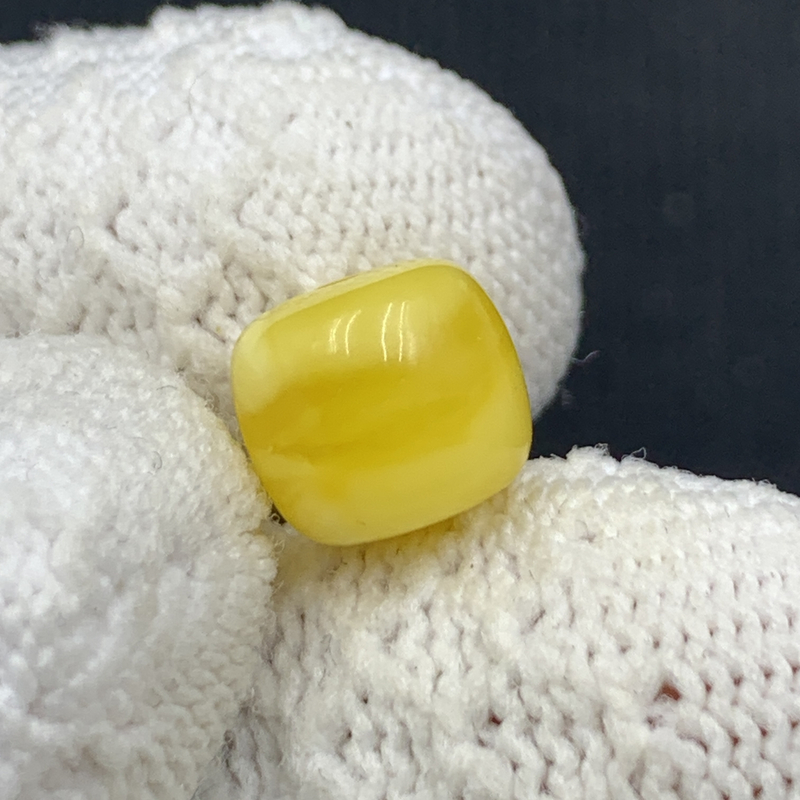 X1151保真原矿俄料尺寸10*9mm蜜蜡单颗老型单珠隔珠微瑕放漏