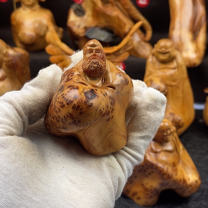 心***渮柏木（崖柏）达摩手把件