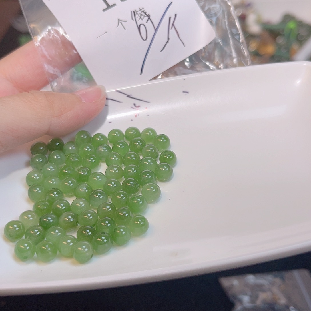 未镶嵌水晶珠宝半成品190 。     