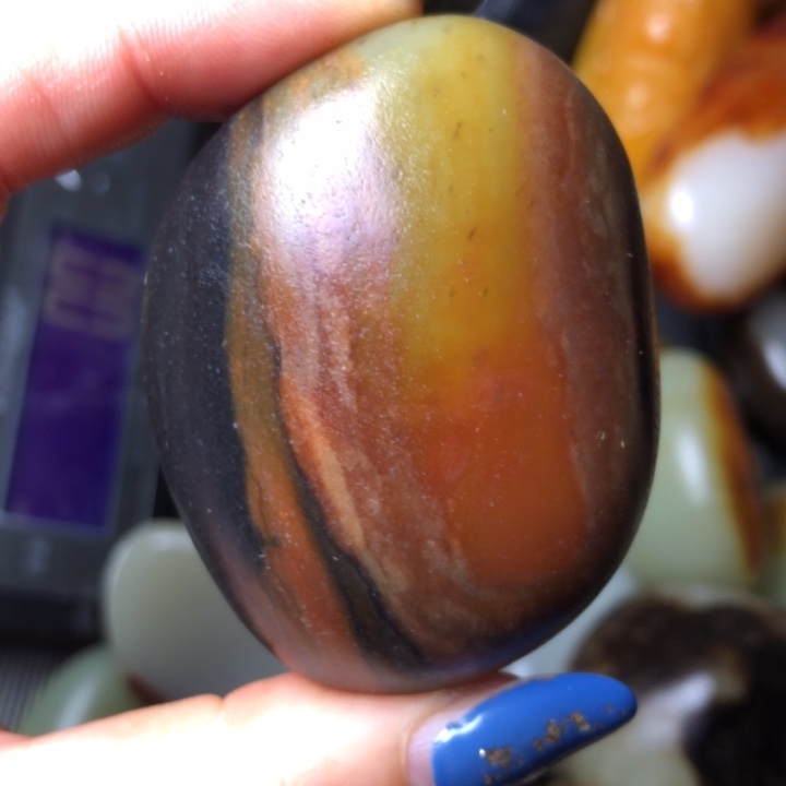 和田玉未镶嵌珠宝奇石