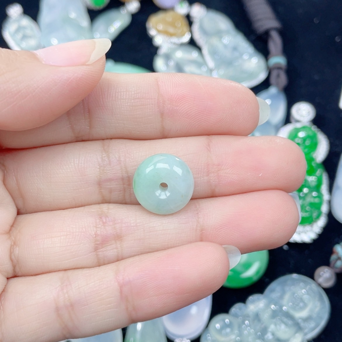 【闪购商品】翡翠颈饰未镶嵌32号 甜果绿